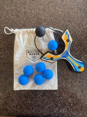 Mischief Maker Blue & Black Slingshot with Foam Balls